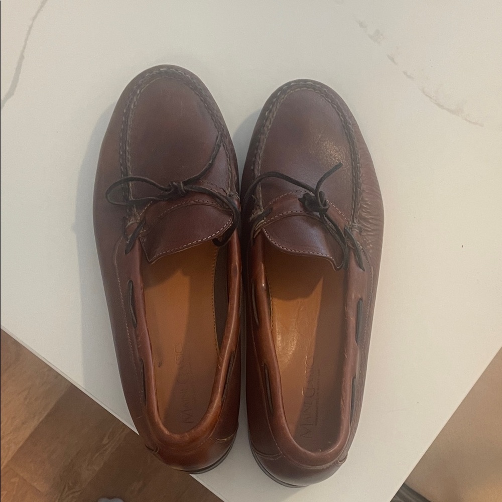 Elegant Brown Leather Loafers for Men